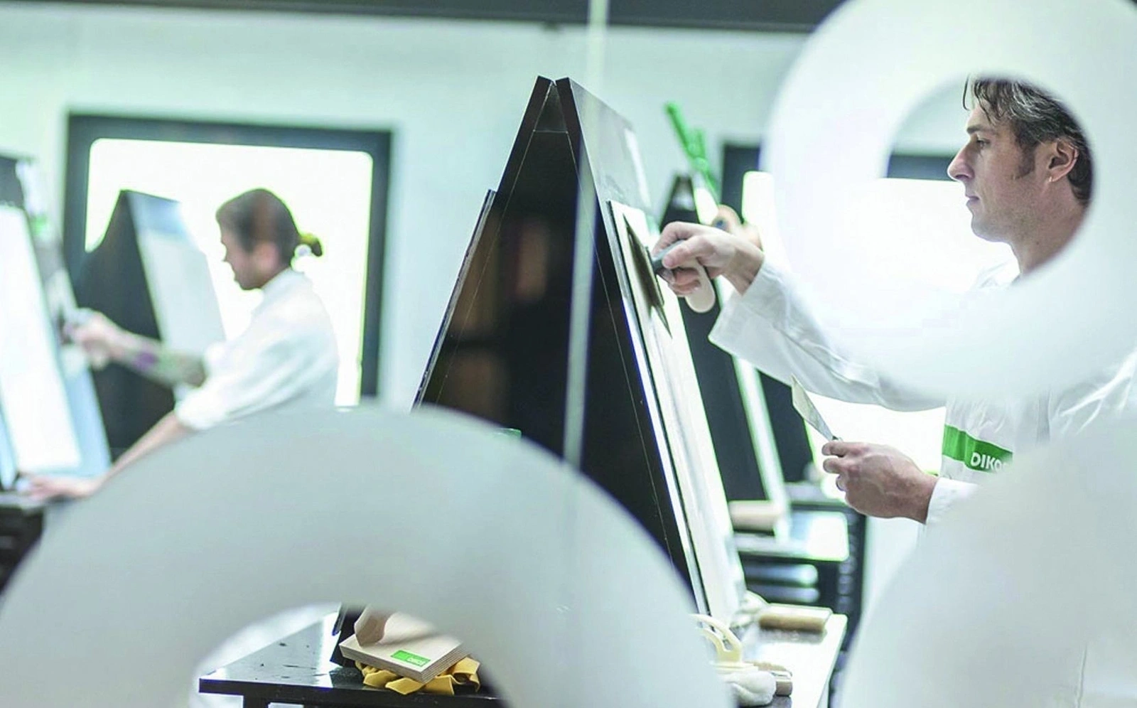 OIKOS ACADEMY. SISUSTUSLAASTIKURSSI